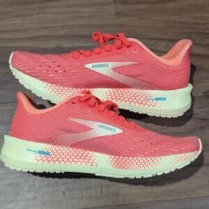 New Women's Hyperion Tempo Hot Coral/Flan/Fusion Coral Sz. 6.5